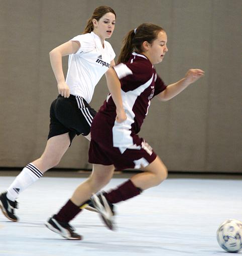 Indoor Soccer / 3200 ISO wow!-pict0086.jpg