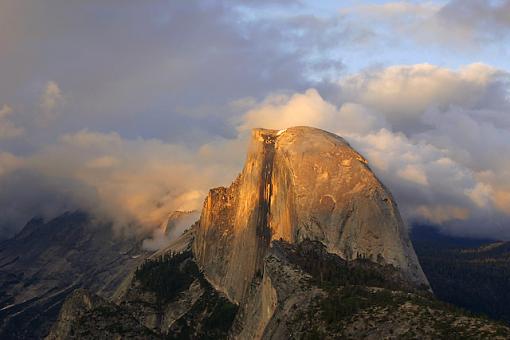 Photographyreview: The People-half_dome_glow.jpg