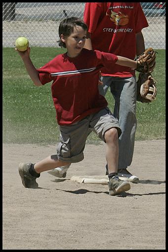 Park Day Softball Game-2005-06-06-mountain-oaks-homeschool-park-day-085.jpg