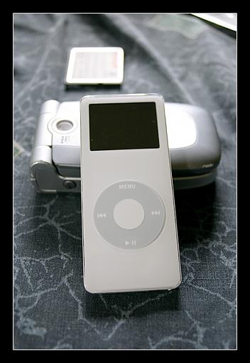 And now, what my wife gets...-ipod_nano.jpg
