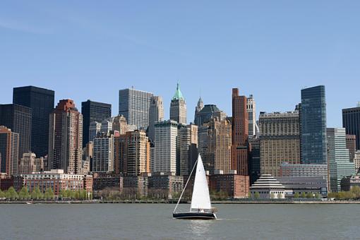 No words: Rush Hour-skylinesailboat4333.jpg