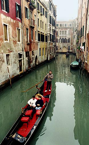 Venice Nov. 2000-epson038-3-640.jpg