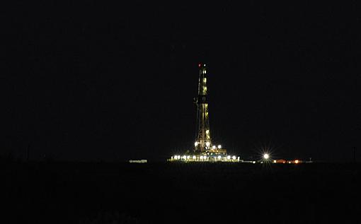 Oil Drilling Rig-dsc_5358-4-640.jpg