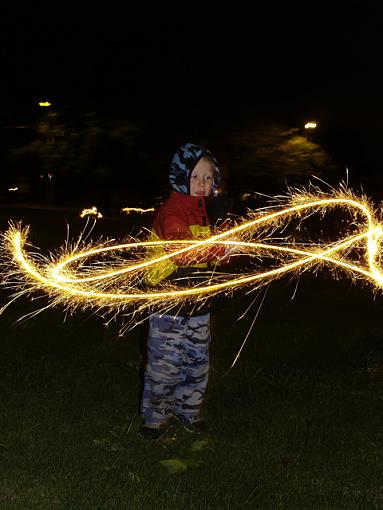 Fun with Sparklers-fireworks-fun-01.jpg