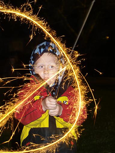 Fun with Sparklers-fireworks-fun-02.jpg