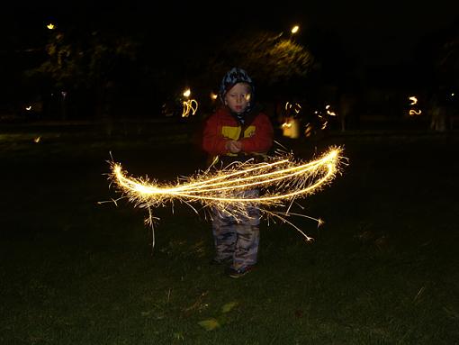 Fun with Sparklers-fireworks-fun-03.jpg