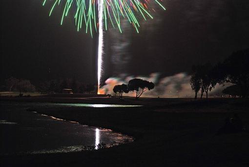 Mountain View / Shoreline fireworks-csc_9193%5B1%5D.s.jpg