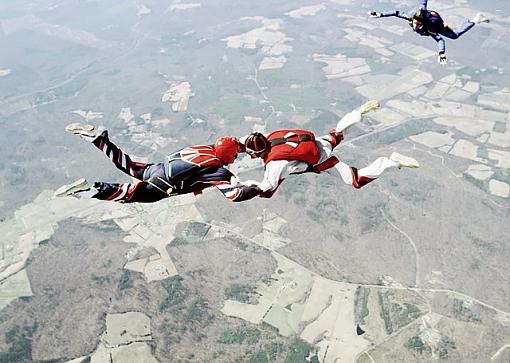 Skydiving-skydive1_px640.jpg