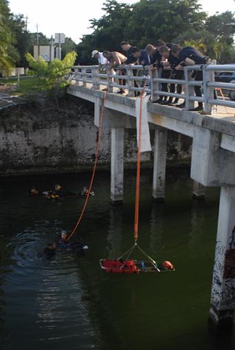 Police Divers-police-4.jpg