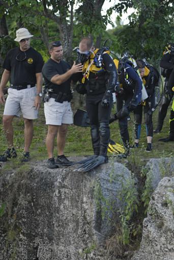 Police Divers-polce-two.jpg