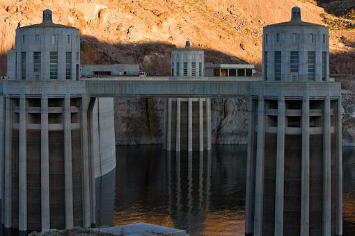 Dam foreground-pa3p5625.jpg