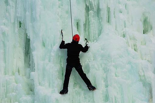 Truely a winter wonderland-i-hate-ice-build-up.jpg