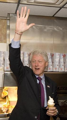 Mr. Clinton look this way too!-clintondairyqueen08.jpg