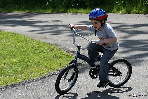 Training wheels off, look out!-jdb_7939_1.jpg