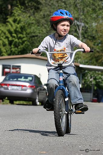 Training wheels off, look out!-jdb_7962_1.jpg