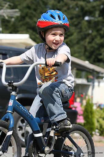 Training wheels off, look out!-jdb_7963_1.jpg