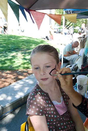 Folklife/SeattleCenter/grandaughter-dsc_0037-003.jpg