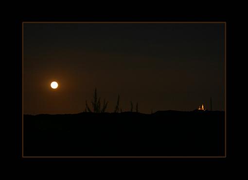 Shooting the moon... who can shed some light?-moonchurch1.jpg