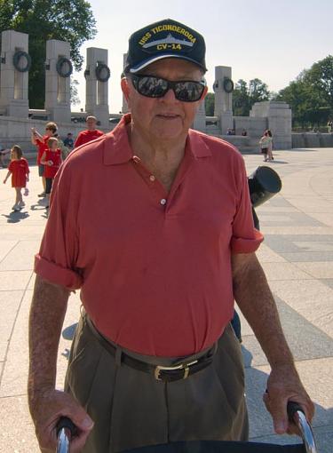 Remembering the Veterans!-ww2-vet.jpg