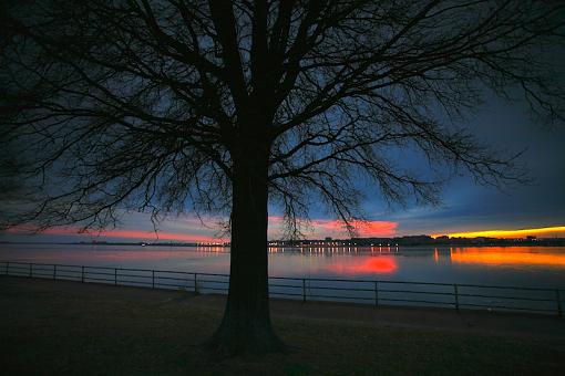 Frozen Potomac Sunset-000-5-.jpg