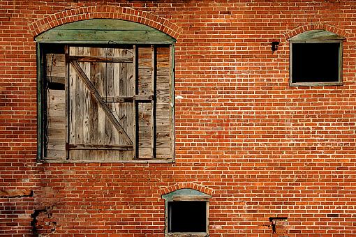 Weathered, Battered and Neglected-dsc_5637-3crop-800.jpg