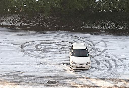 February car park fun-img_3384.jpg