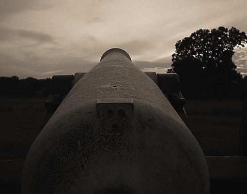 I stopped by Manassas Battlefield-canon11.jpg