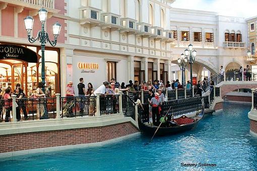 Hotel Venetian las vegas-venition-gondala.jpg