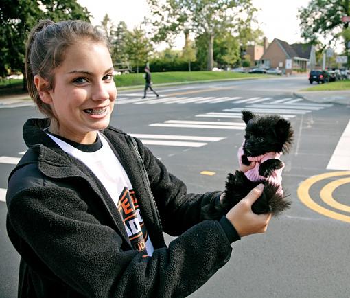 Capture a Stranger-stranger-girl-dog.jpg