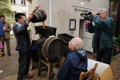 Bievres Apple Pressing-4-filter.jpg