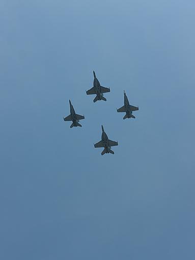 flypast-_1050093.jpg