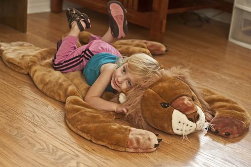 Blonde on lion skin rug photos-_dsc1730.jpg