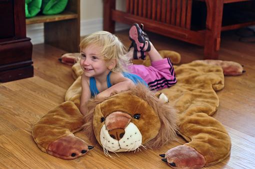 Blonde on lion skin rug photos-_dsc1726.jpg