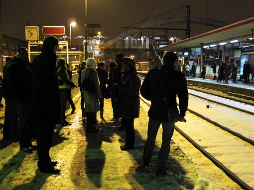 Snow brings chaos to the Paris area - by S95-4383-001.jpg