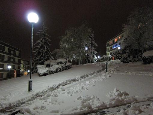 Snow brings chaos to the Paris area - by S95-4383-021.jpg