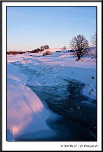 I think it snowed a bit last night...-_mg_1411.jpg