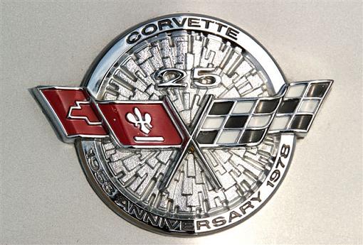 Hood ornaments-78-vette.jpg