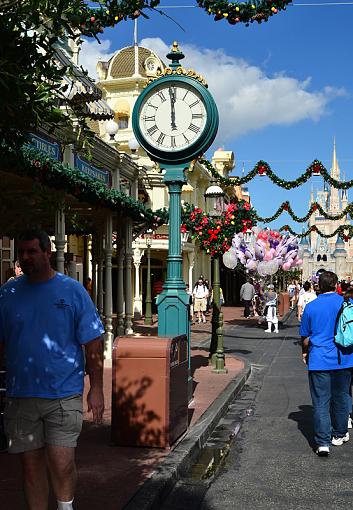 A few shots from Disney World-dsc_0847_2.jpg