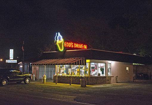 Ed's Drive Inn at night-_dsc3401_2.jpg