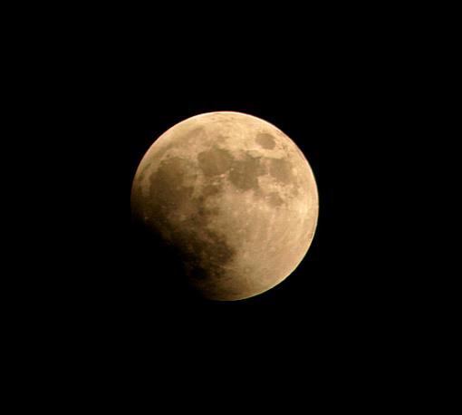 A Few Eclipse Snapshots-moon.jpg