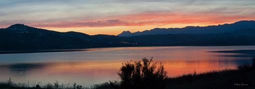 Just sold my first prints-sunset-lake-vi%F1uela-signed-1000-x-349-800-x-279-.jpg